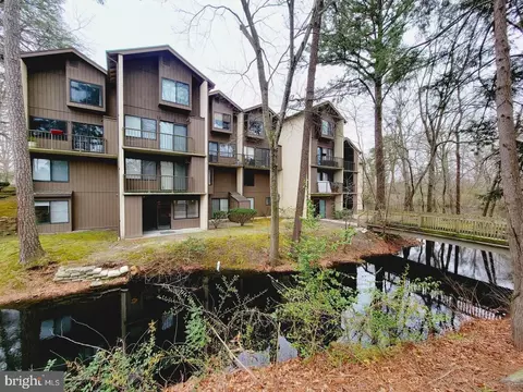 228 Canal Park Dr #G-8, Salisbury, MD 21804