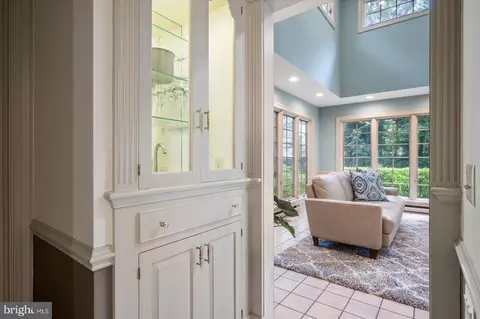 Entry Way - 607 Indian Ln, Salisbury, MD 21801 photo 7 of 13