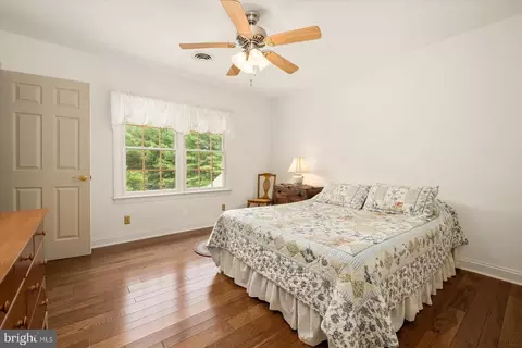 Bedroom - 5207 Duck Crossing Ln, Salisbury, MD 21801 photo 6 of 8