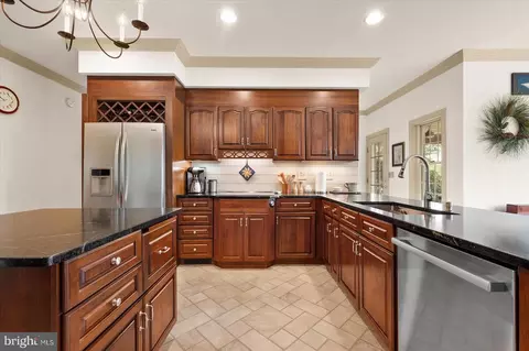 Kitchen - 5207 Duck Crossing Ln, Salisbury, MD 21801 photo 5 of 7
