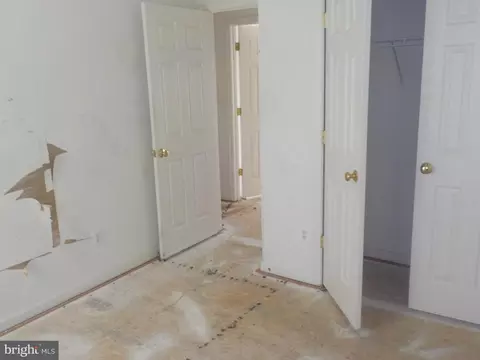 Entry Way - 1000 Rori Ct, Salisbury, MD 21801 photo 5 of 7