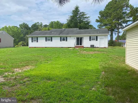 Exterior - 6437 Mary Jane Dr, Salisbury, MD 21801 photo 4 of 6