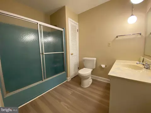 Bath - 6437 Mary Jane Dr, Salisbury, MD 21801 photo 2 of 4