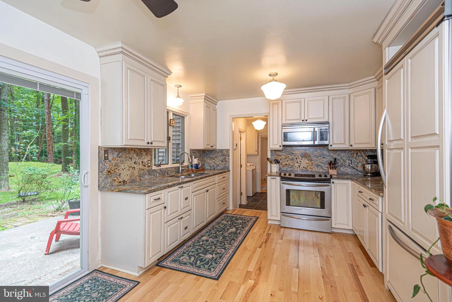 Kitchen - 30521 E Rustic Dr, Salisbury, MD 21804 photo 2 of 8