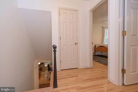 Entry Way - 30521 E Rustic Dr, Salisbury, MD 21804 photo 7 of 10