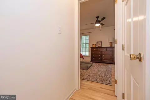 Entry Way - 30521 E Rustic Dr, Salisbury, MD 21804 photo 5 of 10