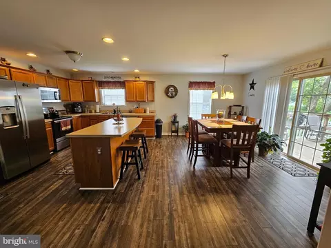 Kitchen - 1410 Killarney Dr, Salisbury, MD 21804 photo 5 of 6
