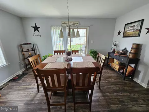 Dining - 1410 Killarney Dr, Salisbury, MD 21804 photo 1 of 2