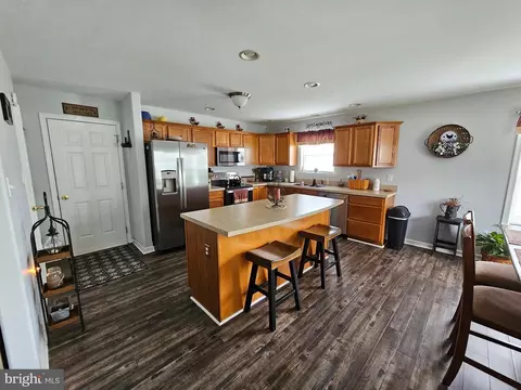 Kitchen - 1410 Killarney Dr, Salisbury, MD 21804 photo 6 of 6
