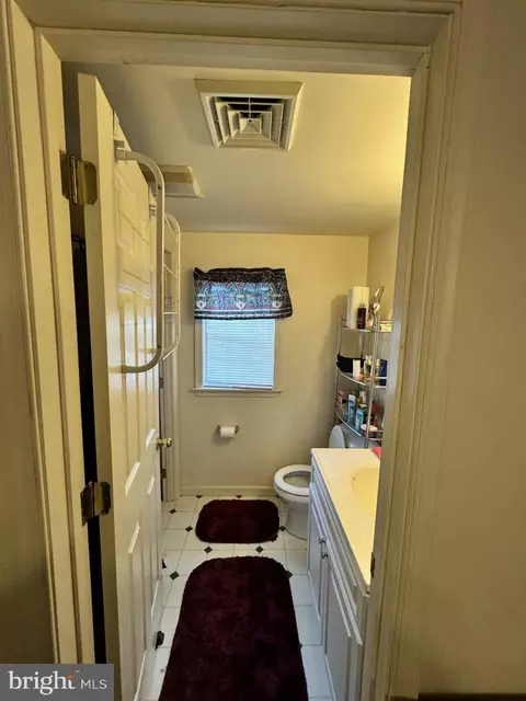906 Lake St, Salisbury, MD 21801 photo 23