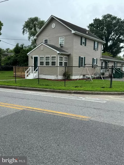 906 Lake St, Salisbury, MD 21801 photo 2