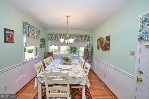Dining - 6090 Massey Crossing Rd, Willards, MD 21874 photo 2 of 3