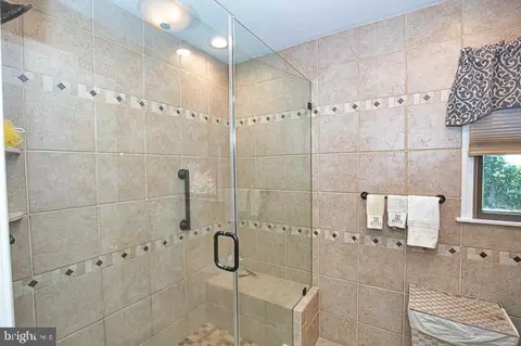 Bath - 6090 Massey Crossing Rd, Willards, MD 21874 photo 4 of 6