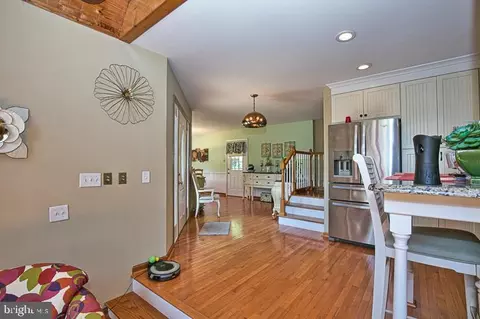 Entry Way - 6090 Massey Crossing Rd, Willards, MD 21874 photo 3 of 11