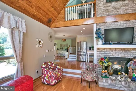 Living - 6090 Massey Crossing Rd, Willards, MD 21874 photo 5 of 5