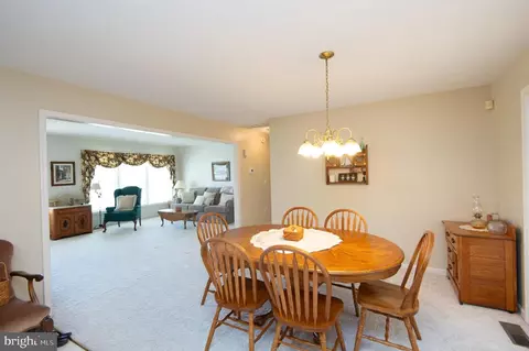 142 Chapel Branch Dr, Hebron, MD 21830 photo 10