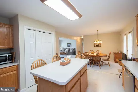 142 Chapel Branch Dr, Hebron, MD 21830 photo 8