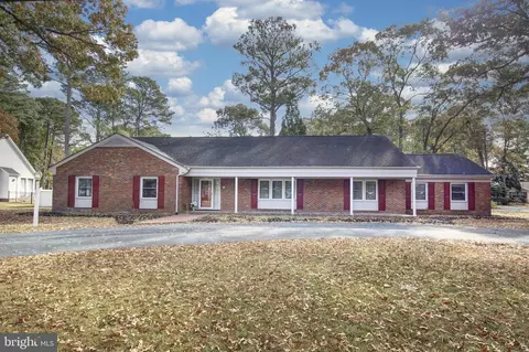 1405 Woodland Rd, Salisbury, MD 21801