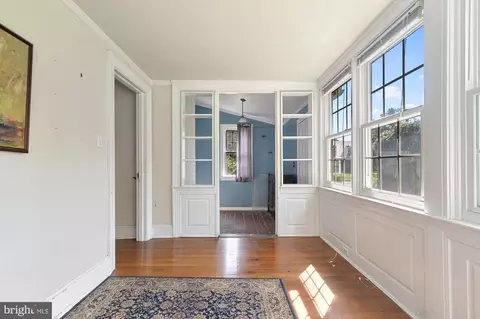 Entry Way - 305 N Clairmont Dr, Salisbury, MD 21801 photo 2 of 4