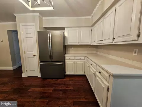 Kitchen - 20410 Chesapeake Dr, Nanticoke, MD 21840 photo 2 of 4