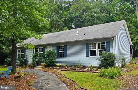 20410 Chesapeake Dr, Nanticoke, MD 21840