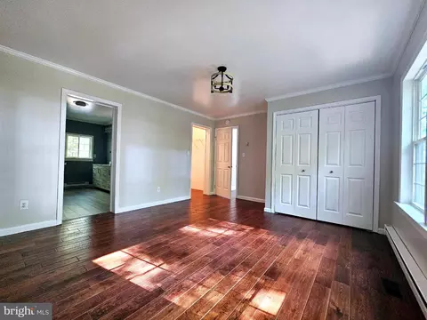 Living - 20410 Chesapeake Dr, Nanticoke, MD 21840 photo 5 of 13