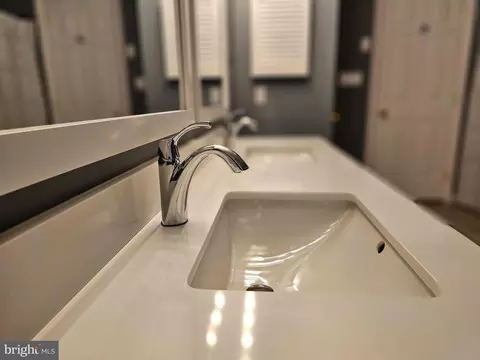 Bath - 20410 Chesapeake Dr, Nanticoke, MD 21840 photo 5 of 7