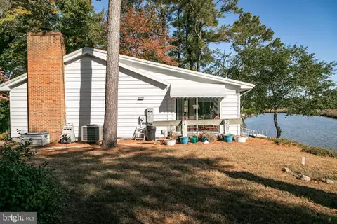 Exterior - 21633 Wetipquin Rd, Quantico, MD 21856 photo 7 of 11