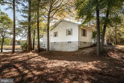 Exterior - 21633 Wetipquin Rd, Quantico, MD 21856 photo 6 of 11
