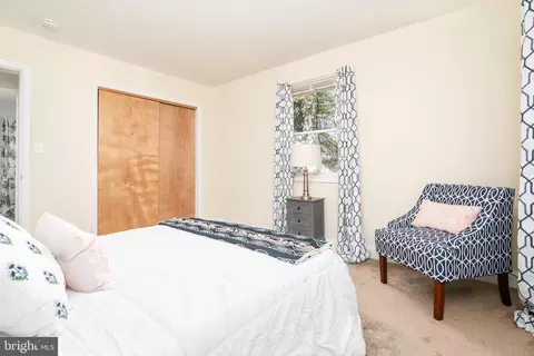 Bedroom - 21633 Wetipquin Rd, Quantico, MD 21856 photo 4 of 6