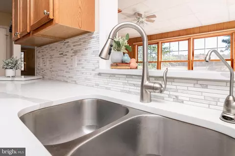 Kitchen - 21633 Wetipquin Rd, Quantico, MD 21856 photo 5 of 5