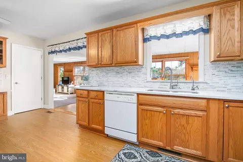 Kitchen - 21633 Wetipquin Rd, Quantico, MD 21856 photo 4 of 5