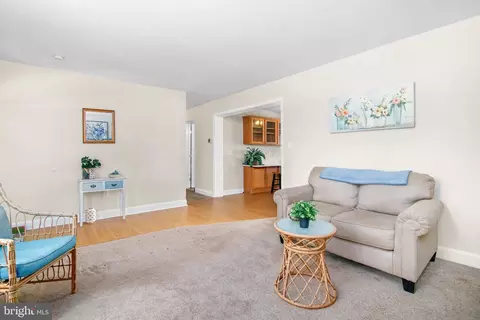 Living - 21633 Wetipquin Rd, Quantico, MD 21856 photo 6 of 6