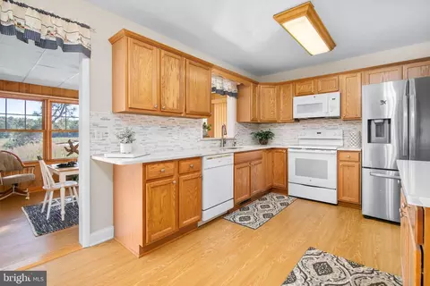 Kitchen - 21633 Wetipquin Rd, Quantico, MD 21856 photo 2 of 5