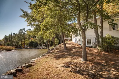 Exterior - 21633 Wetipquin Rd, Quantico, MD 21856 photo 2 of 11