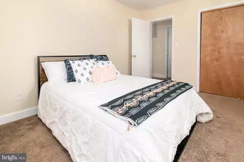 Bedroom - 21633 Wetipquin Rd, Quantico, MD 21856 photo 3 of 6