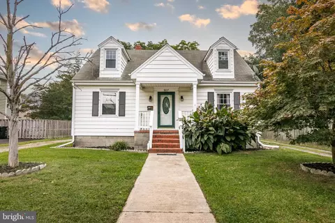 907 S Division St, Salisbury, MD 21804