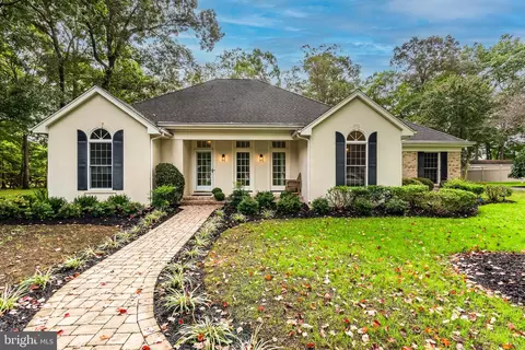 30699 E Rustic Dr, Salisbury, MD 21804
