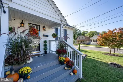 Exterior - 609 Roger St, Salisbury, MD 21804 photo 6 of 6