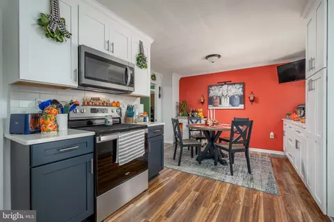Kitchen - 609 Roger St, Salisbury, MD 21804 photo 2 of 2