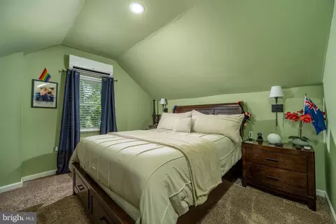 Bedroom - 609 Roger St, Salisbury, MD 21804 photo 2 of 2