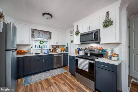 Kitchen - 609 Roger St, Salisbury, MD 21804 photo 1 of 2