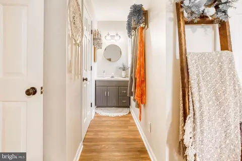Entry Way - 26872 Pratt Rd, Salisbury, MD 21801 photo 5 of 5