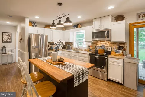 Kitchen - 26872 Pratt Rd, Salisbury, MD 21801 photo 1 of 2
