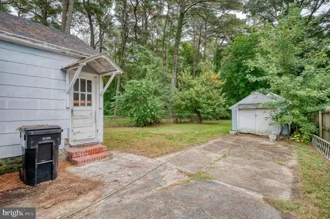 Exterior - 1925 Pine Way, Salisbury, MD 21804 photo 2 of 6