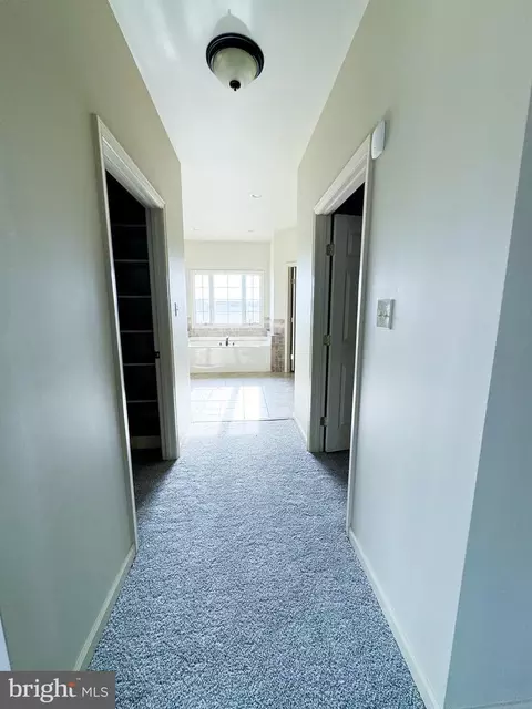 Entry Way - 32289 Mount Hermon Rd, Salisbury, MD 21804 photo 9 of 17
