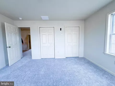 Bedroom - 32289 Mount Hermon Rd, Salisbury, MD 21804 photo 2 of 3