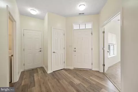 Entry Way - 9278 Tournament Dr, Delmar, MD 21875 photo 2 of 4