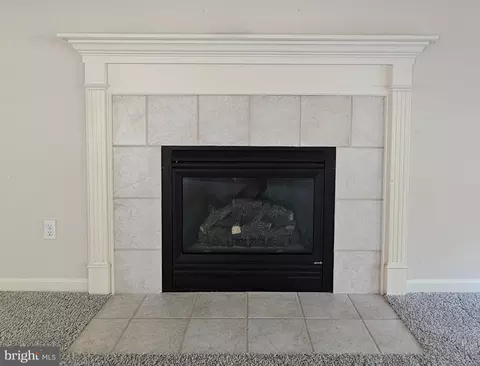 Living - 30100 Providence Dr, Salisbury, MD 21804 photo 2 of 4