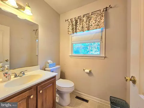 Bath - 30100 Providence Dr, Salisbury, MD 21804 photo 1 of 10
